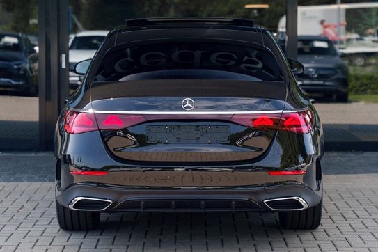 Mercedes E Klasa 220 d 4-Matic AMG