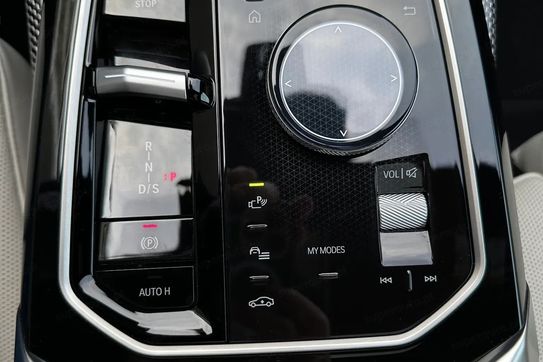 BMW Seria 7 M760e xDrive