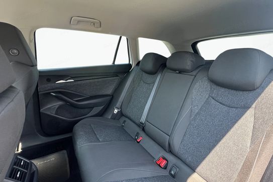 Skoda Superb 2.0 TDI SCR Essence DSG