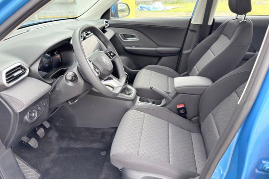 MG ZS 1.5  Standard MT