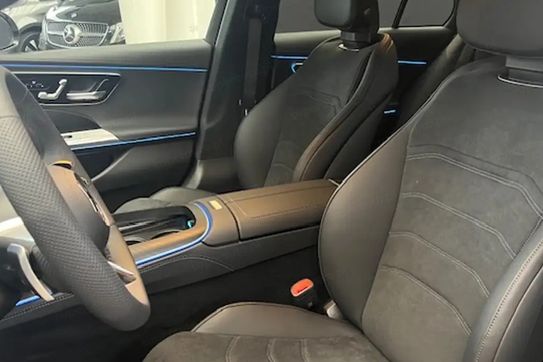 Mercedes Klasa E 300 de 4-Matic AMG