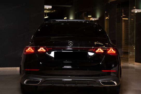 Mercedes Klasa E 220 d  4-Matic AMG