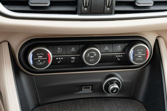 Alfa Romeo Stelvio 2.0 Turbo 6C Villa D'este Q4 aut