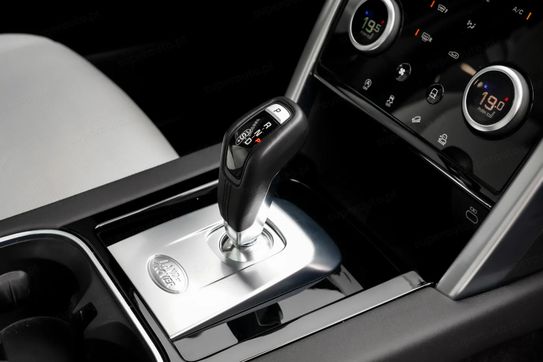 Land Rover Discovery Sport D165 S