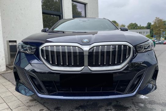 BMW Seria 5 Touring 540d xDrive M Sport