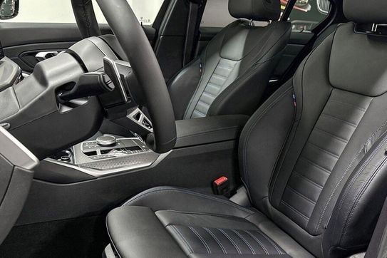 BMW Seria 3 318i M Sport