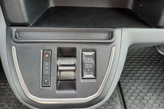 Peugeot Expert e-Expert L2H1