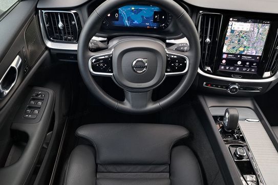 Volvo V60 B4 B Plus Dark aut