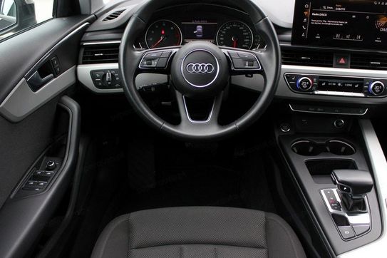 Audi A4 35 TFSI Advanced
