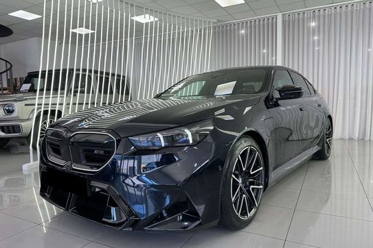 BMW Seria 5 M5