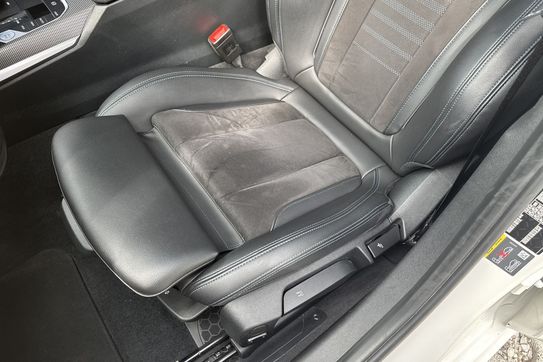 BMW Seria 3 330e xDrive M Sport