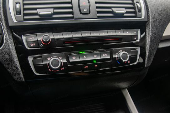 BMW Seria 1 118i