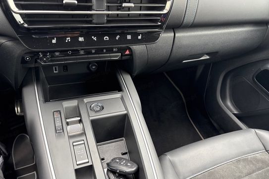 Citroen C5 Aircross Shine Pack 1.6 Hybrid e-EAT8