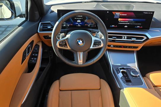 BMW Seria 3 318i M Sport aut