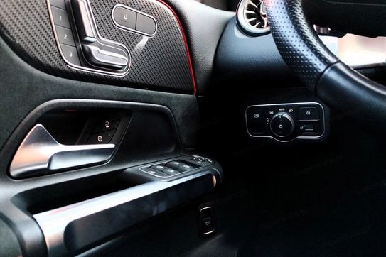 Mercedes GLB 200 AMG Line