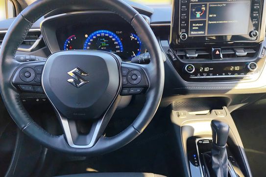Suzuki Swace 1.8 Hybrid Premium Plus CVT