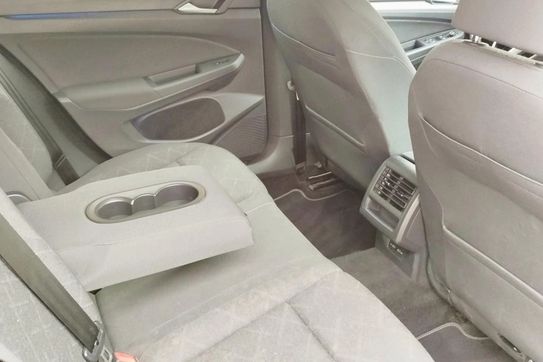 Volkswagen Golf VIII 2.0 TDI Life Plus DSG