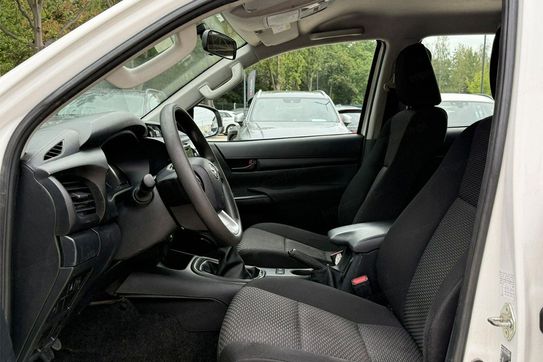 Toyota HiLux Double Cab DLX 4x4