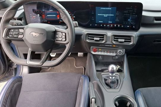 Ford Mustang 5.0 V8 Dark Horse RWD