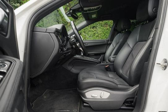 Porsche Macan Standard