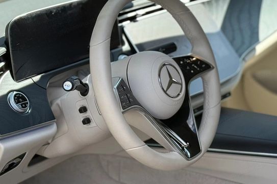 Mercedes Klasa E 200 4-Matic Exclusive