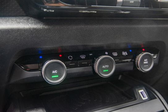 Citroen C4 X 1.2 PureTech Shine S&S EAT8