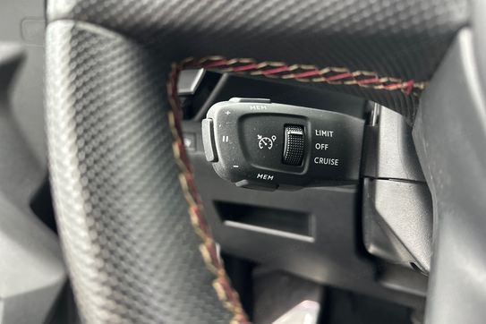 DS DS 7 Performance Line 1.5 BlueHDI AT