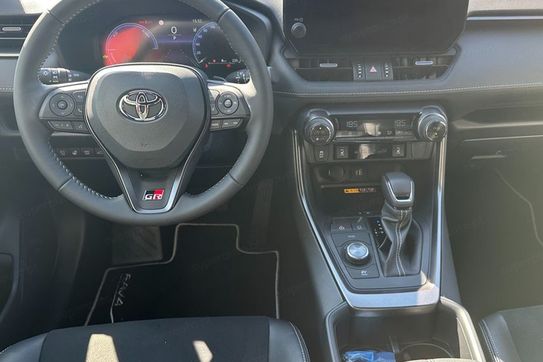 Toyota RAV4 GR Sport 2.5 Plug-In Hybrid