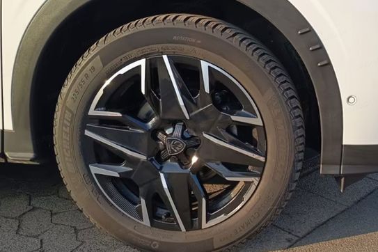 Peugeot 3008 GT Exclusive e-DCS6 1.2 mHEV