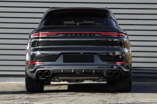 Porsche Cayenne E-Hybrid Black Edition