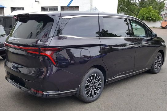 Forthing V-Tour 1.5 PHEV E-CVT