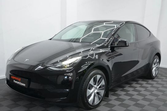 Tesla Model Y Y 62.5 Standard RWD