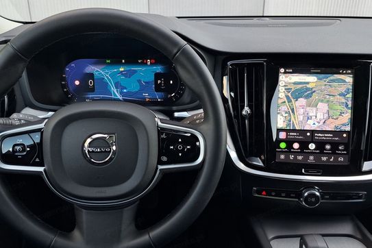 Volvo V60 B4 B Plus Dark