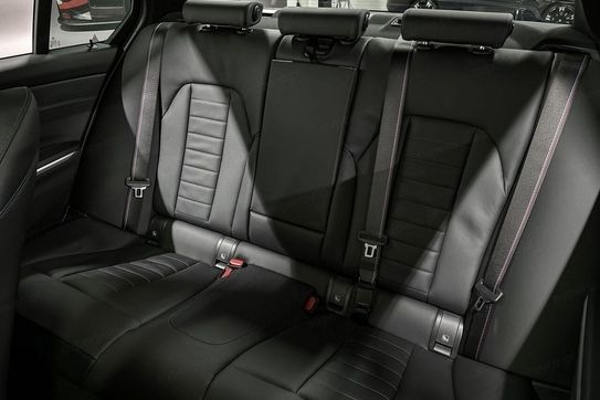 BMW Seria 3 330i xDrive M Sport