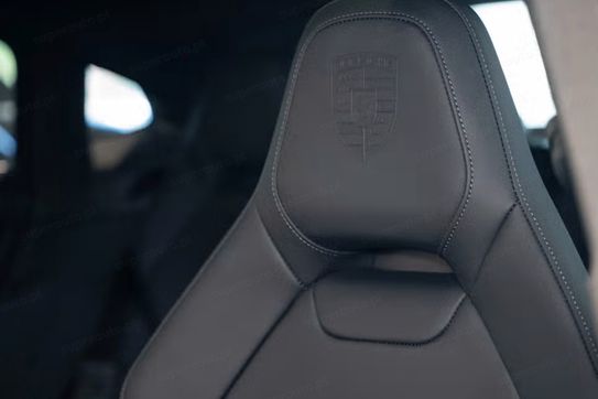 Porsche Panamera 4