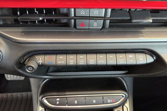 Fiat 600 Icon 1.2 Turbo Hybrid eDCT