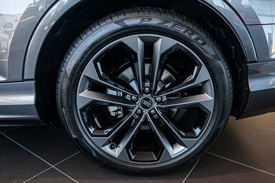 Audi Q7 50 TDI quattro S Line