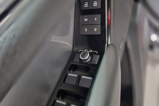 Land Rover Range Rover Velar D200 S