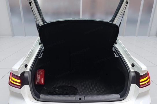 Volkswagen Arteon 2.0 TDI R-Line DSG