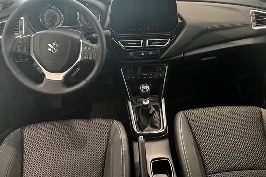 Suzuki S-Cross 1.4 SHVS Elegance 4WD