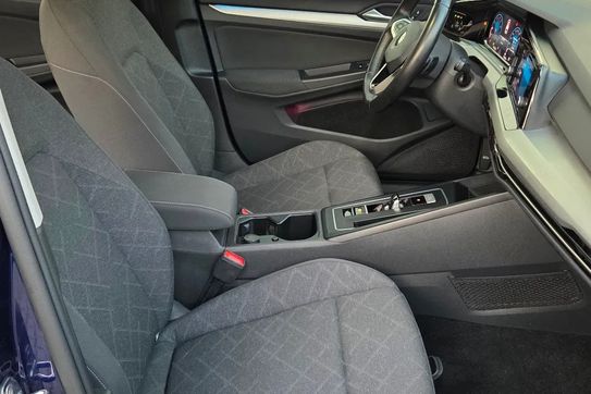 Volkswagen Golf eTSI Evo Life DSG