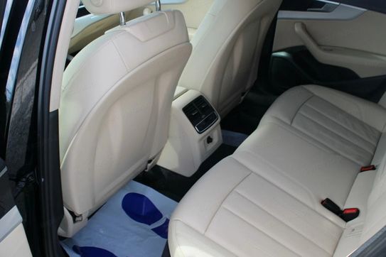 Audi A4 2.0 TDI S tronic