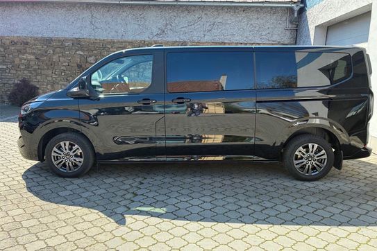 Ford Tourneo Custom 320 L2H1 Titanium A8