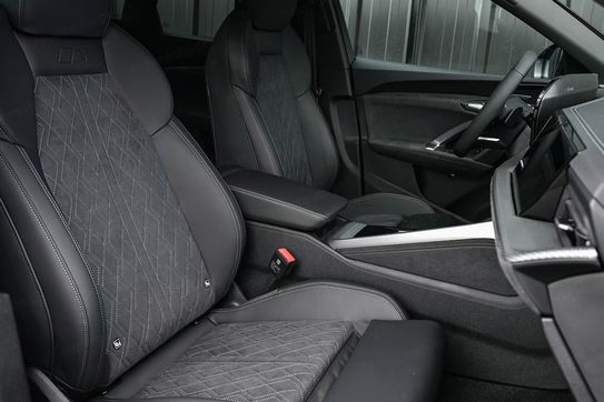 Audi Q5 TDI quattro S line Sportback