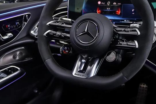 Mercedes Klasa E AMG 53 4Matic+ Hybrid