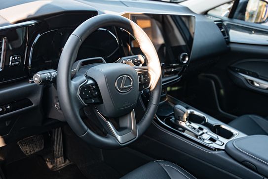 Lexus NX 450h+ Prestige 2.5 Plug-in Hybrid