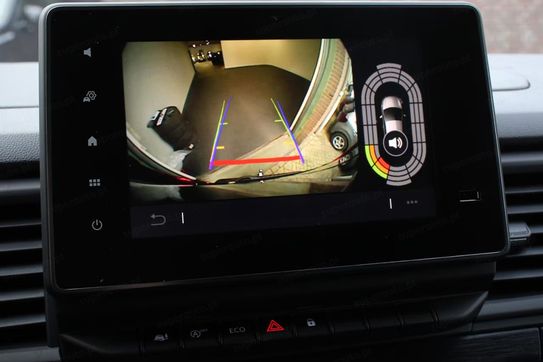 Renault Trafic L2H1 AT9