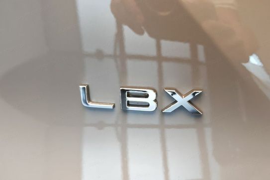 Lexus LBX Emotion 1.5 Hybrid