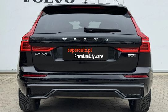 Volvo XC60 B5 B AWD Plus Dark