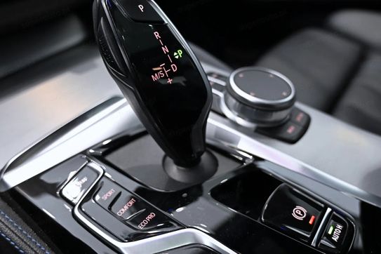 BMW Seria 5 530d xDrive M Sport